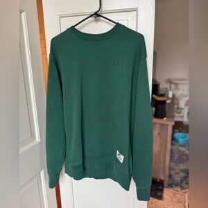 Nike embroidered men’s sweatshirt large green logo